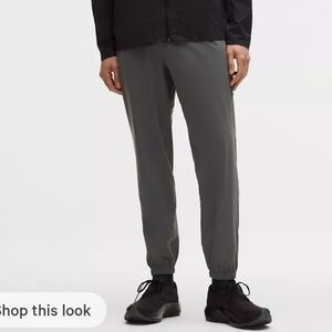 NWOT Lululemon Pace Breaker Pant Regular. Cuff. Grey. Size S. 28" Inseam.